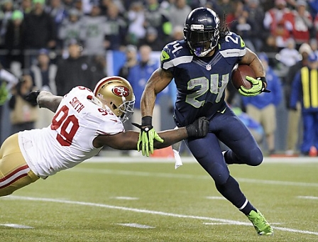 Seattle Seahawks Running Back Marshawn Lynch gegen Smith von der San Francisco 49ers